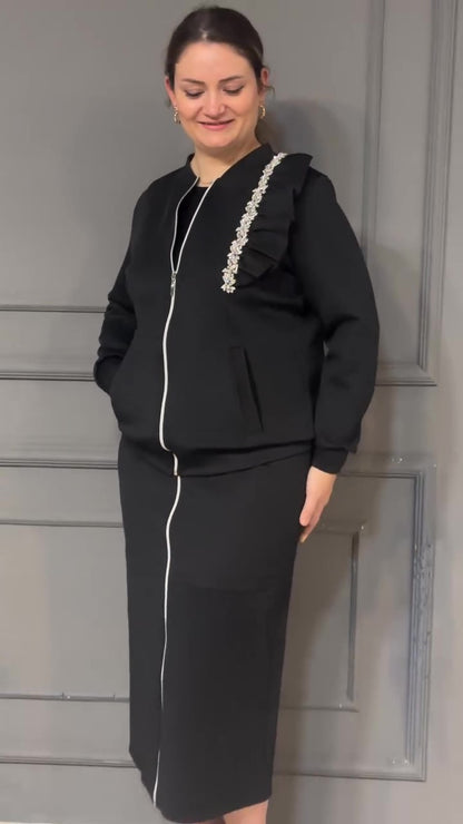 Elegant Black Tracksuit